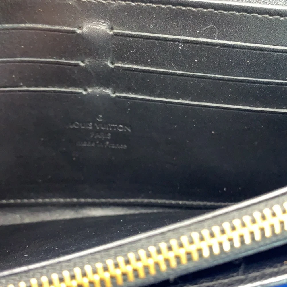 LOUIS‎ VUITTON SUHALI FABULEUX Black WALLET